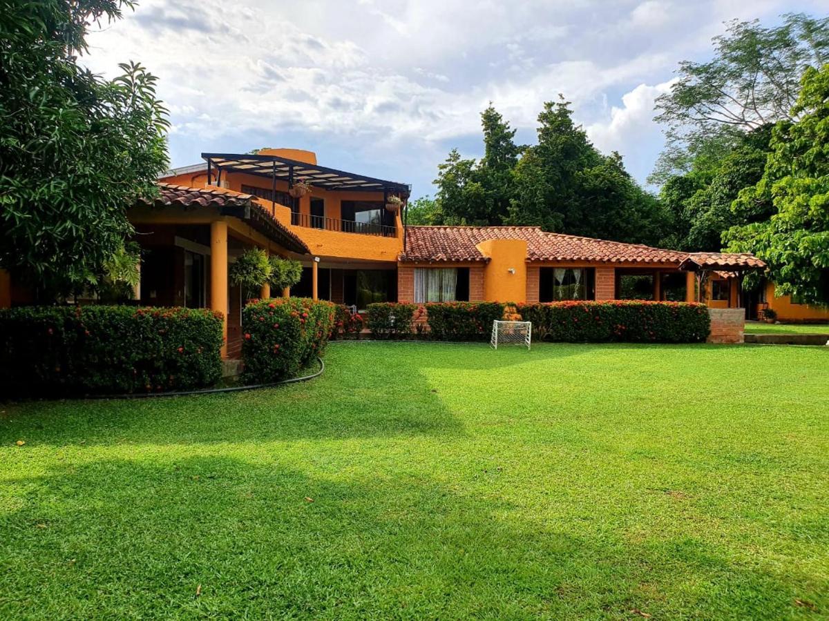 Finca Hacienda El Castillo Santa Fe De Antioquia Exterior photo