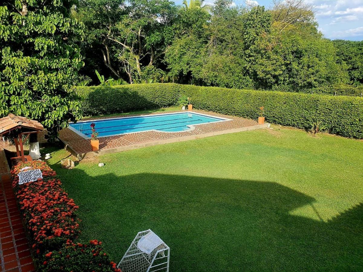 Finca Hacienda El Castillo Santa Fe De Antioquia Exterior photo